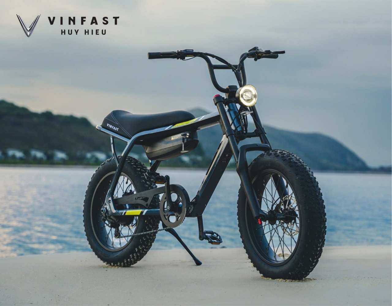 Xe đạp trợ lực điện VinFast DrgnFly với lốp bản lớn, khung nhôm chắc chắn, phù hợp di chuyển đa địa hình