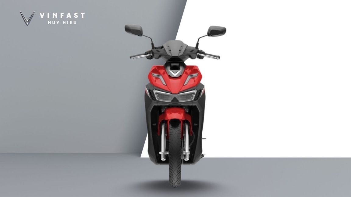 Hình ảnh mặt trước VinFast Viper phiên bản đổi pin với thiết kế góc cạnh và phong cách thể thao hiện đại