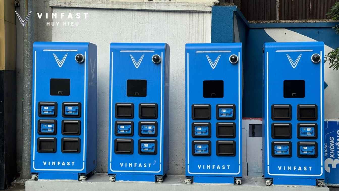 Xe máy điện vinfast mua đứt pin có đổi được tại trạm không?