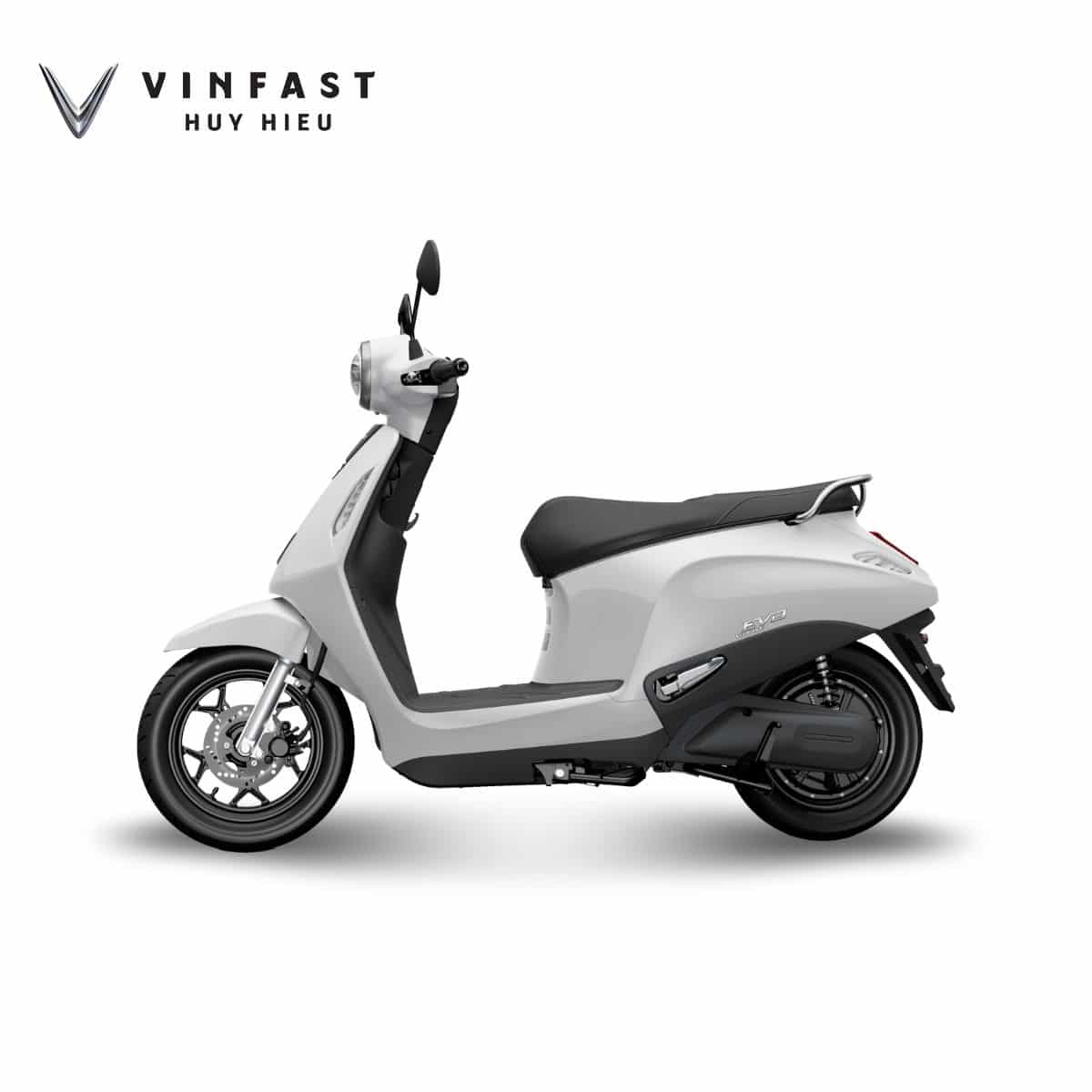 Xe máy điện VinFast Evo Lite đổi pin.