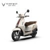 VinFast Evo Grand Limited màu Trắng Sữa nhìn từ phía trước